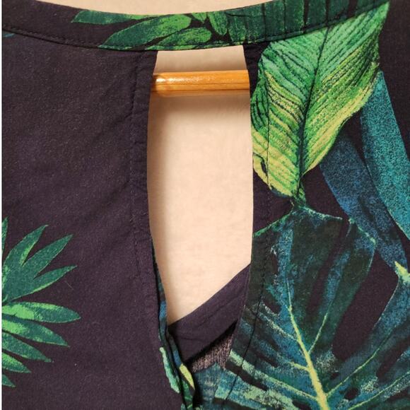 Tropical Leaf Print Tank Top Summer Vacation Beachy Coastal Resort Cruise Sz XS - Picture 4 of 6